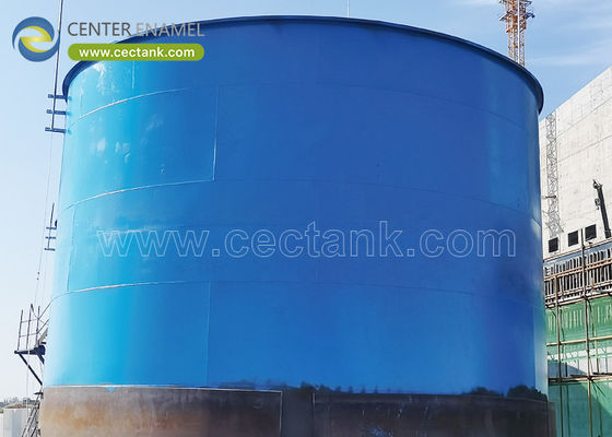 A Center Enamel fornece tanques de aço soldados de alta qualidade para armazenamento de petróleo, garantindo segurança, durabilidade e eficiência