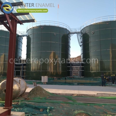 Teto de membrana dupla para tanques de lixiviação de aterros sanitários: contém biogás proveniente de processos de aterros sanitários.
